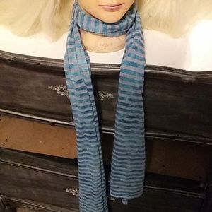 blue and grey scarf